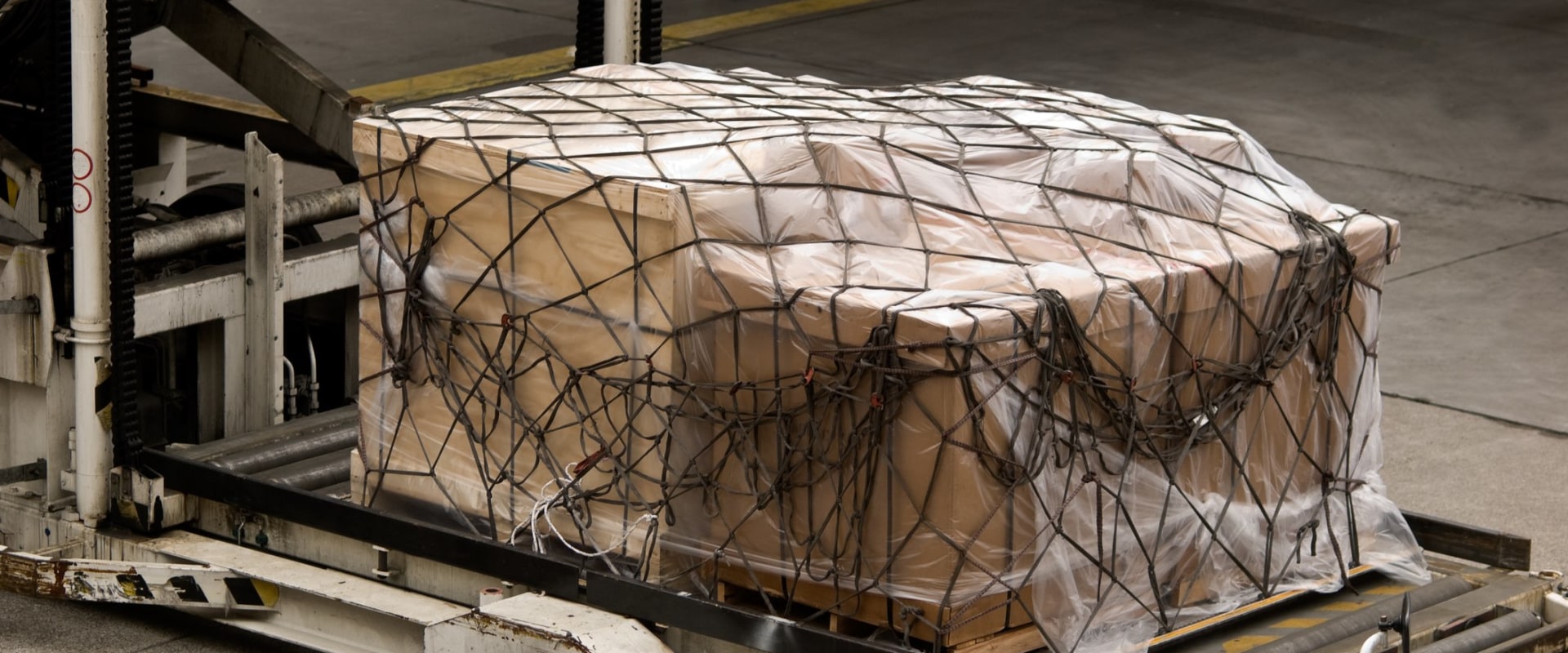 Cost Comparison with Commercial Airlines: A Comprehensive Guide for Air Transport and Shipping
