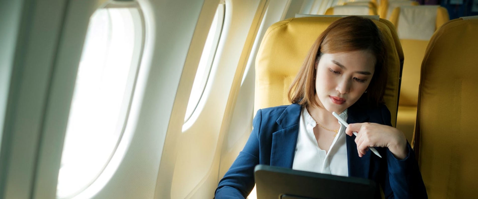 Staying Comfortable During a Flight: Tips and Tricks