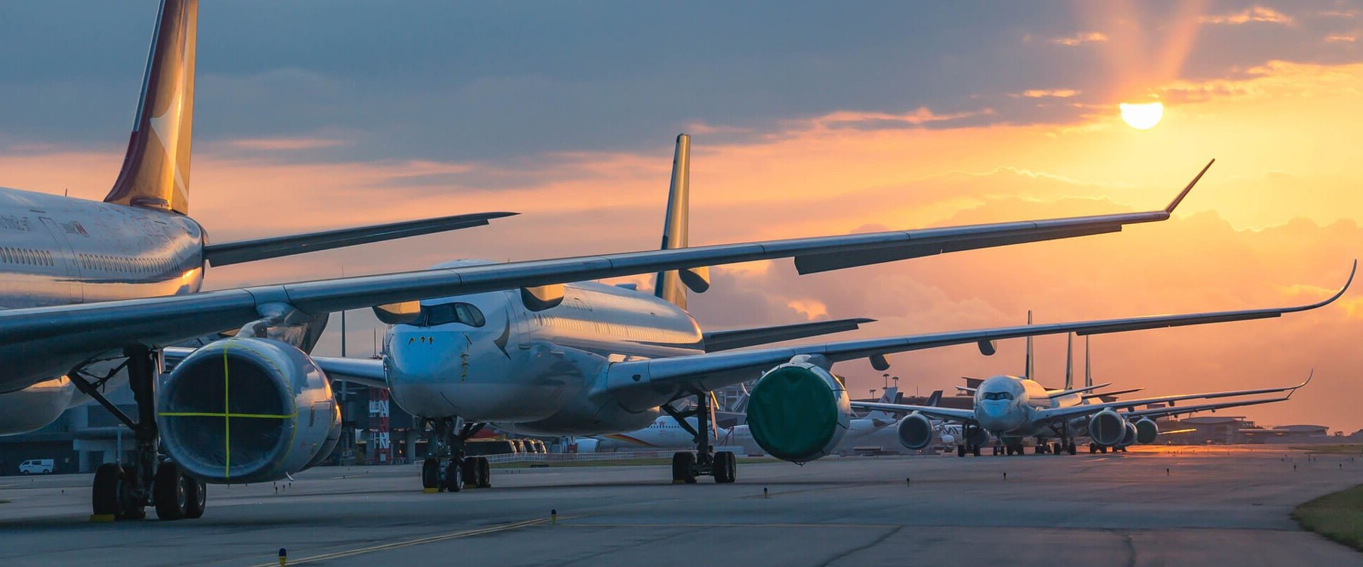 Exploring the Benefits and Drawbacks of Air Transport and Shipping